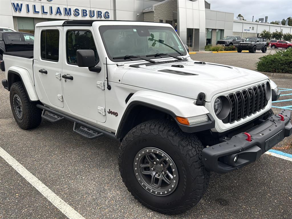 2020 Jeep Gladiator Rubicon photo 2
