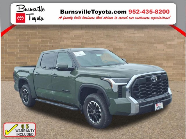 Pre-Owned 2022 Toyota Tundra SR5 4D CrewMax in Burnsville #1036210