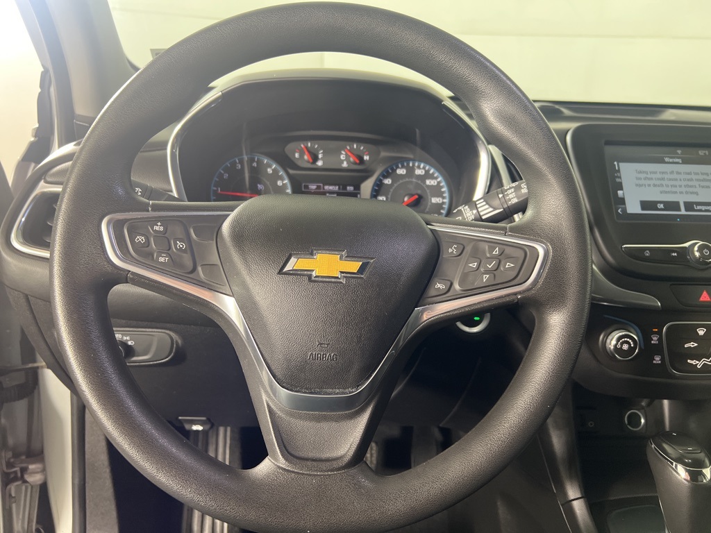 2018 Chevrolet Equinox LT photo 3