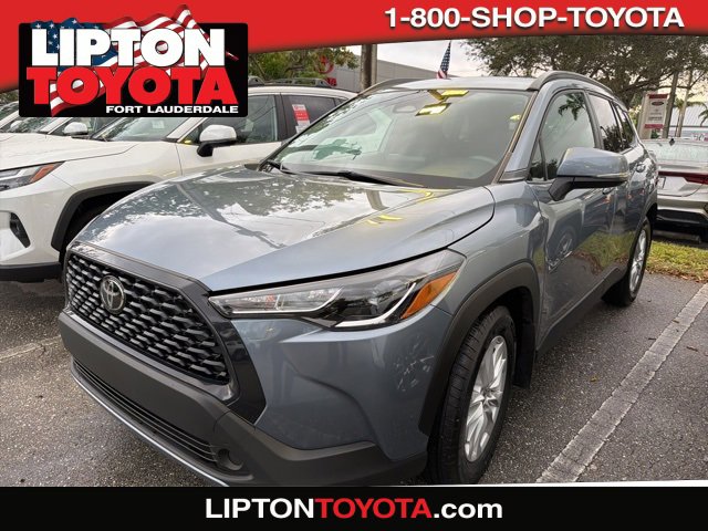 2024 Toyota Corolla Cross LE