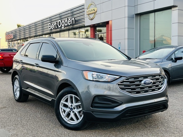 2021 Ford Edge SE's photo