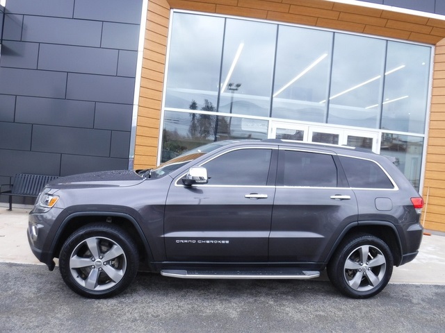 Used 2016 Jeep Grand Cherokee Limited with VIN 1C4RJFBG4GC452219 for sale in Delmont, PA