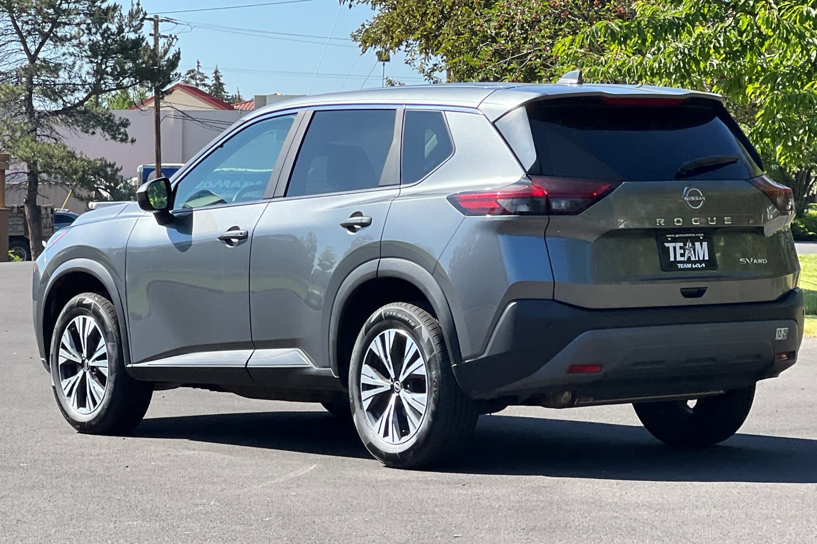 2023 Nissan Rogue SV photo 4