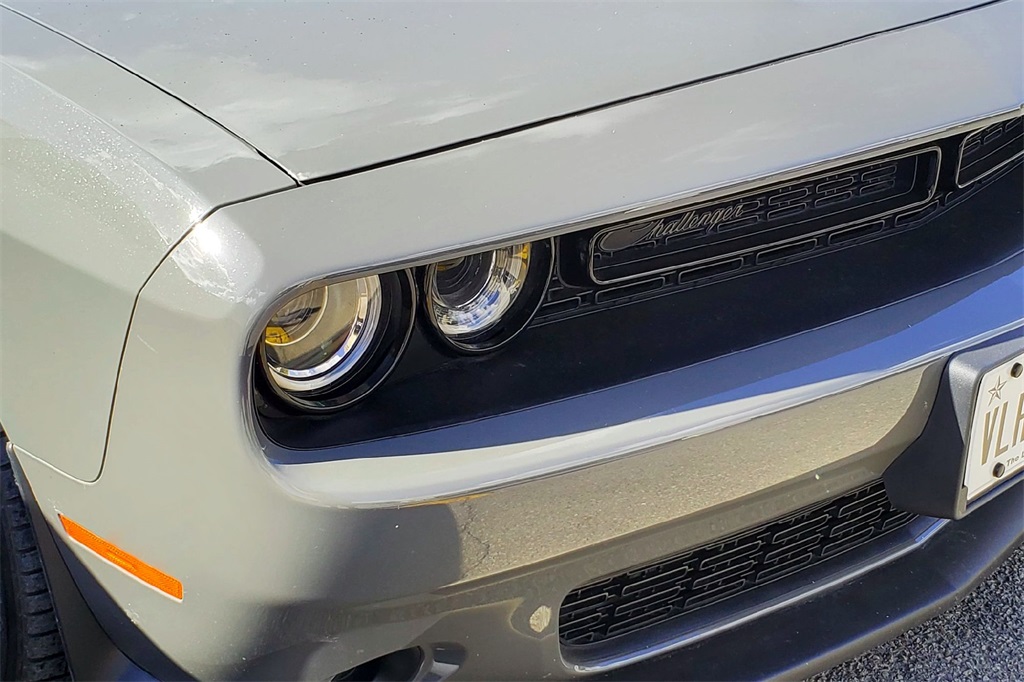 2023 Dodge Challenger R/T photo 2