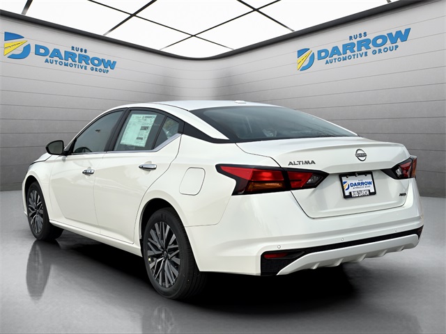 2025 Nissan Altima 2.5 SV photo 3