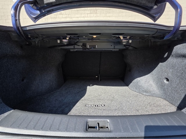 2019 Nissan Sentra SV photo 21