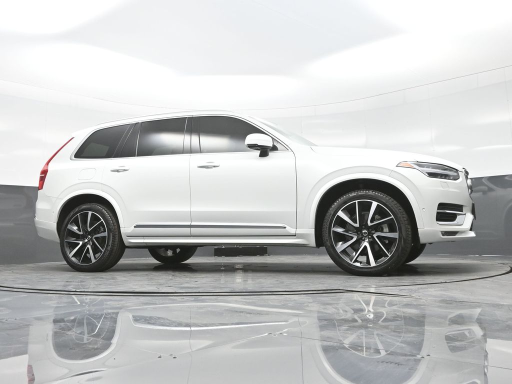 2024 Volvo XC90 Plus photo 24