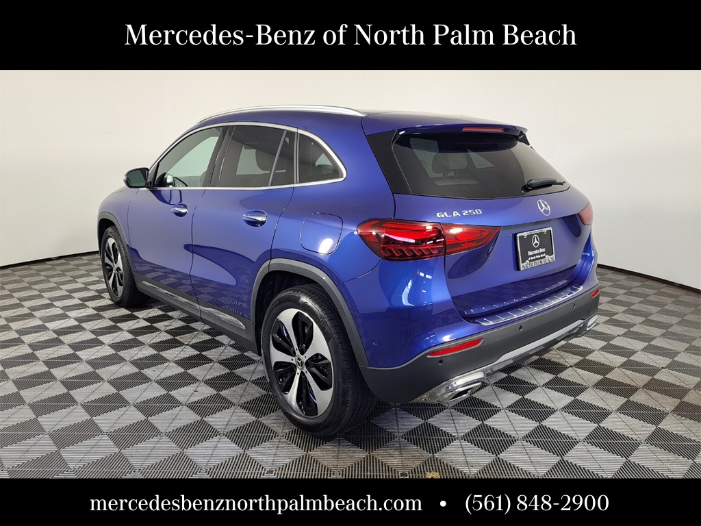 2025 Mercedes Benz GLA 250 photo 2