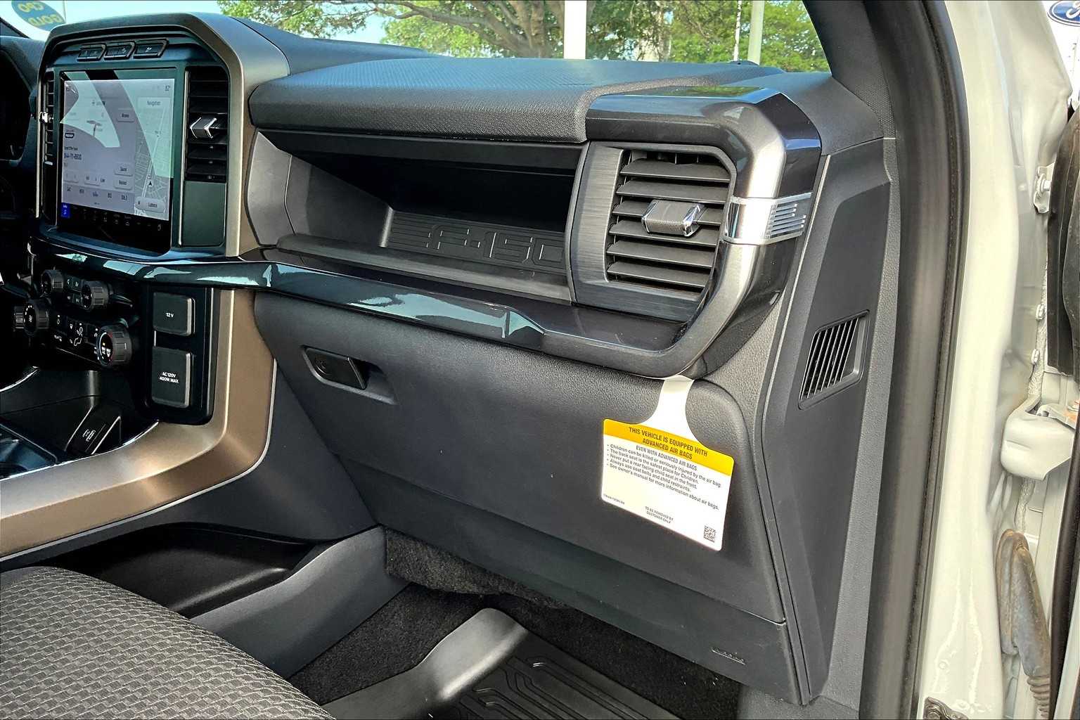 2024 Ford F-150 STX photo 17