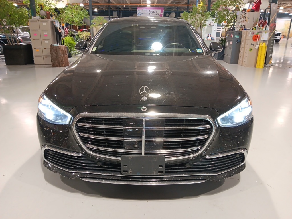 2023 Mercedes Benz S 580 4MATIC photo 2
