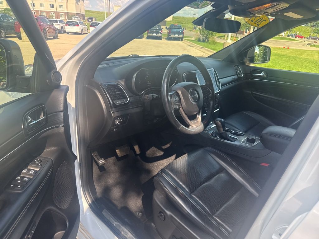 2021 Jeep Grand Cherokee Anniversary Edition photo 12