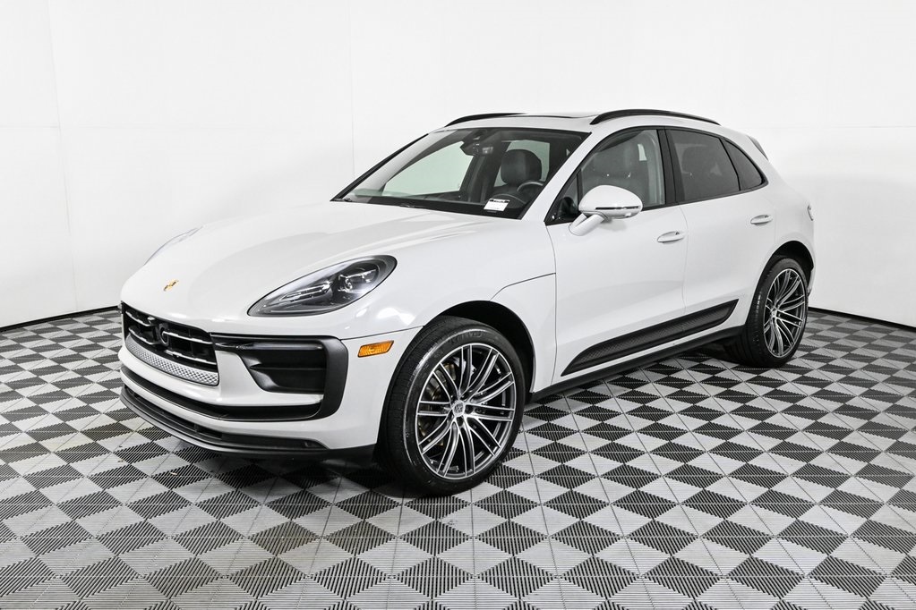 2024 Porsche Macan Base