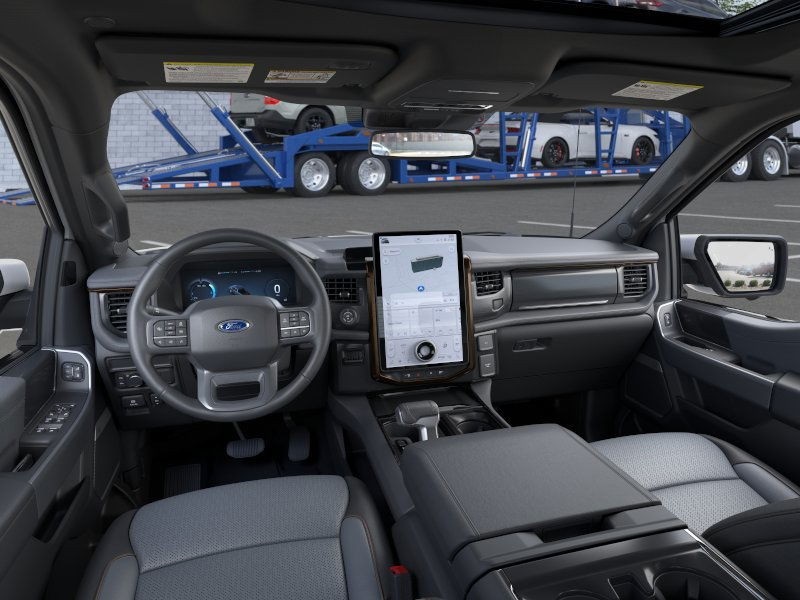 2025 Ford F-150 Lightning Lariat photo 10