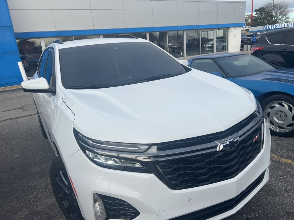 2023 Chevrolet Equinox RS photo 2