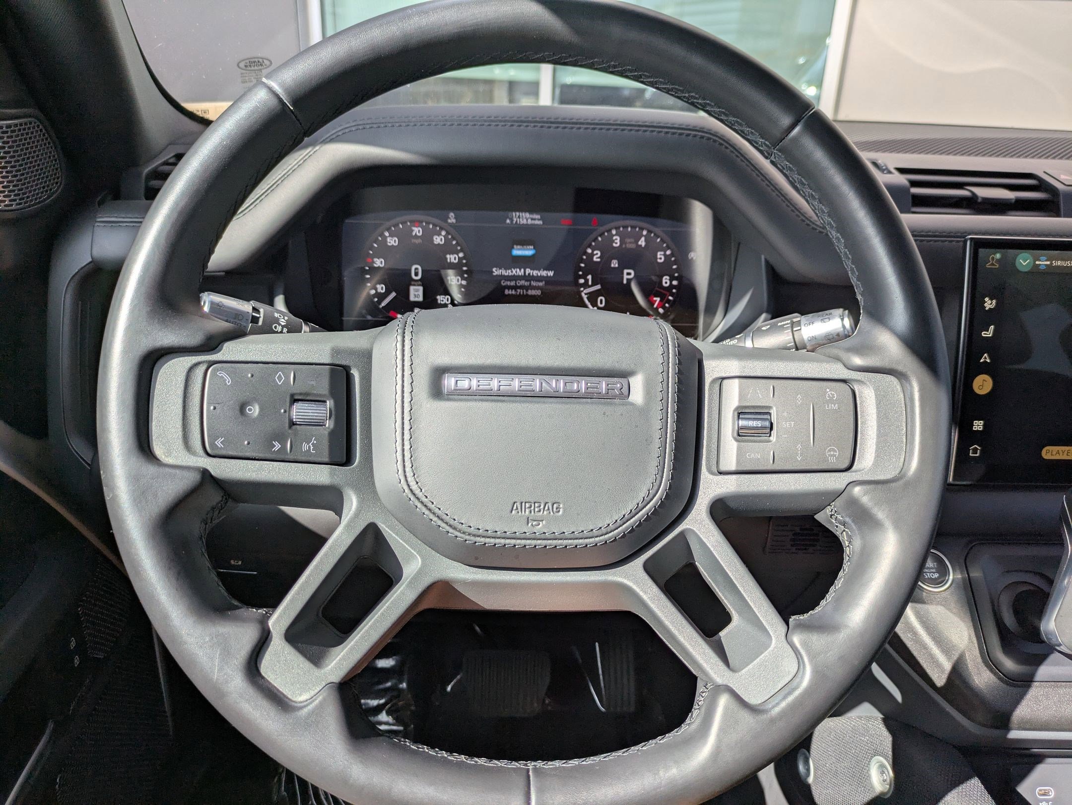 2022 Land Rover Defender 110 X-Dynamic HSE photo 12