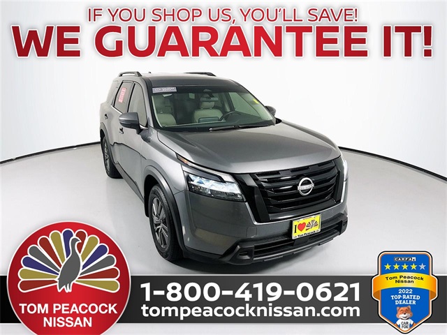 2022 Nissan Pathfinder SV's photo