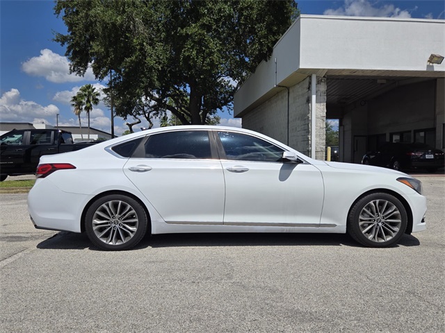 2015 Hyundai Genesis 3.8 RWD photo 6