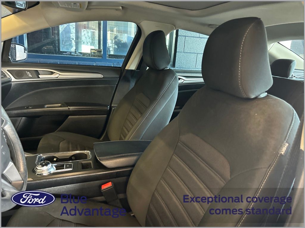2020 Ford Fusion SE photo 8