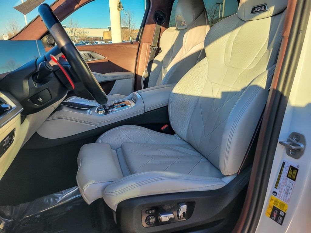 2023 BMW XM BASE AWD - Image 7