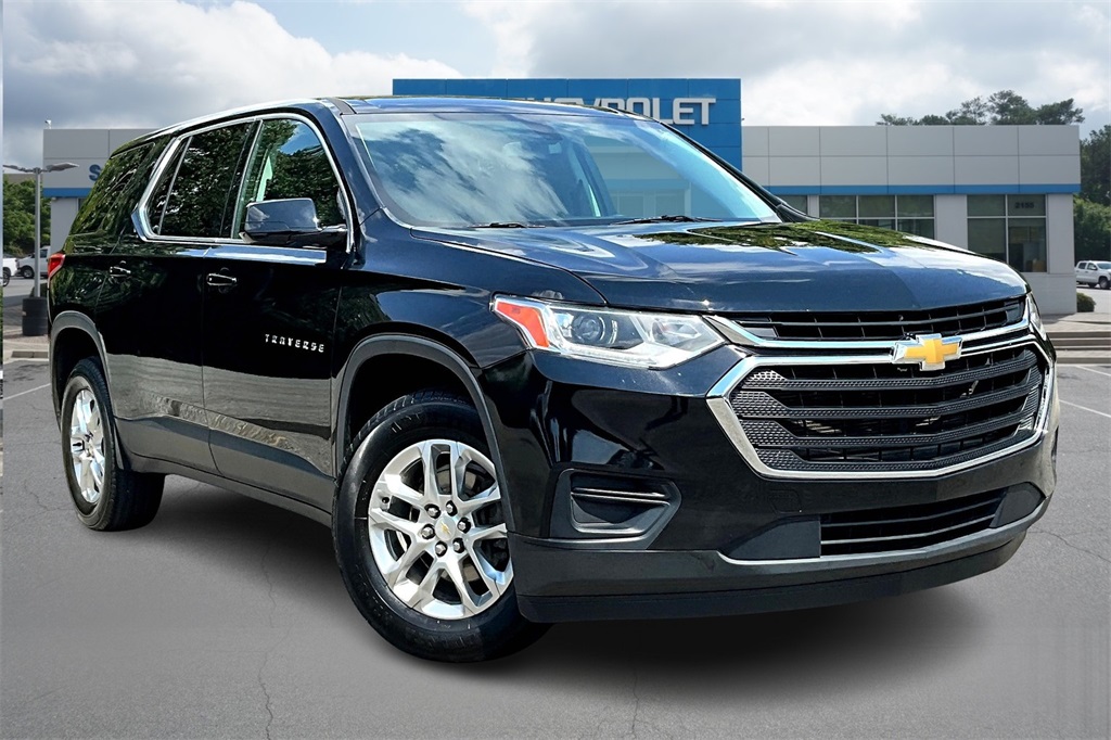2020 Chevrolet Traverse LS photo 3