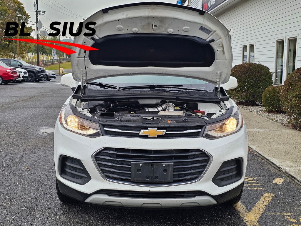 2022 Chevrolet Trax LT photo 22