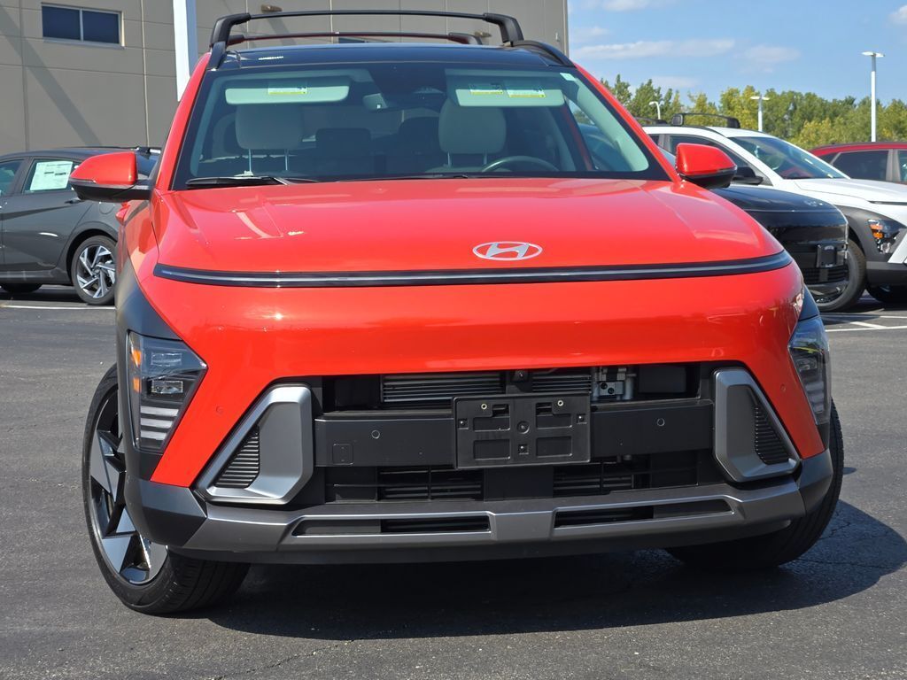 2025 Hyundai Kona Limited photo 4