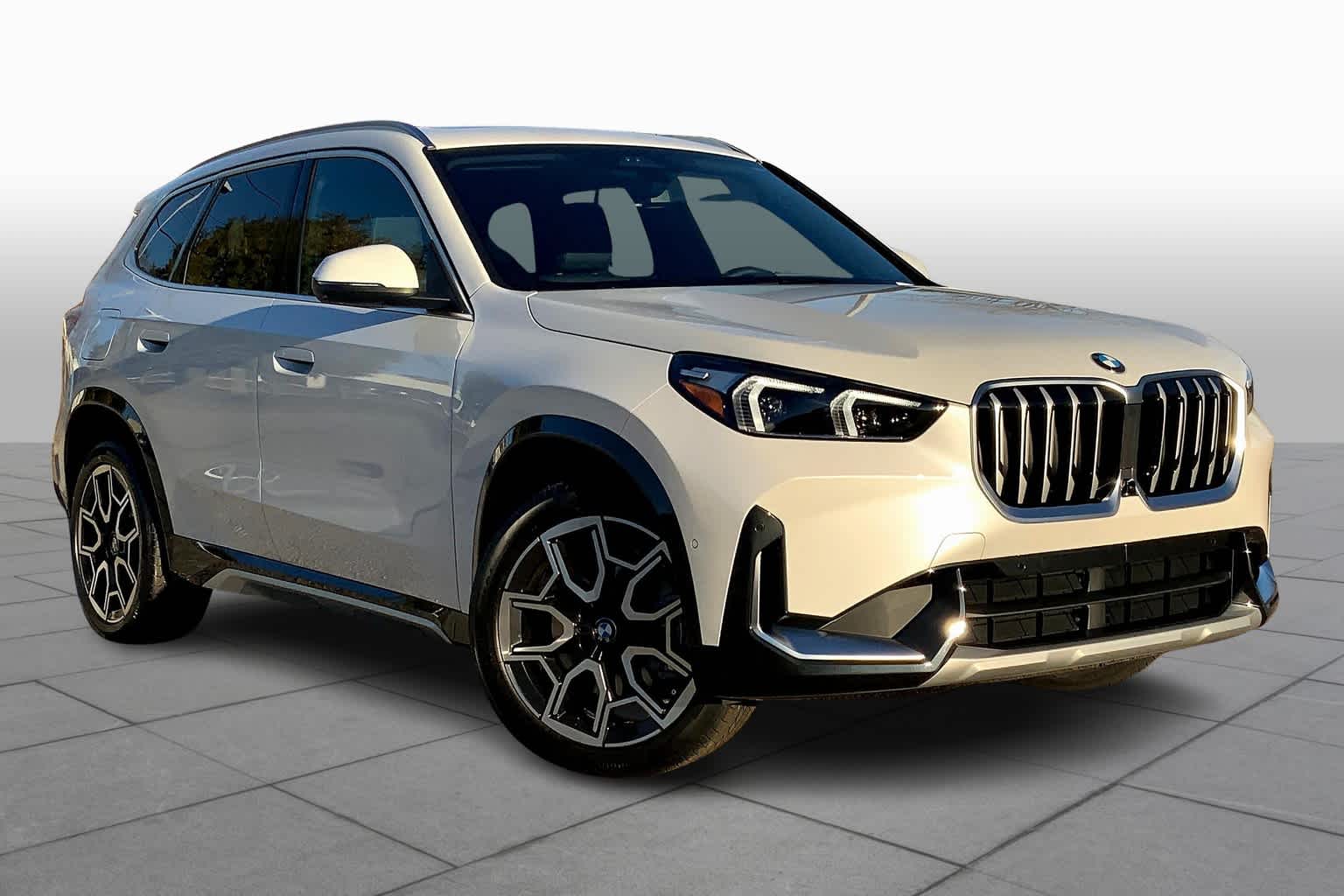2025 Bmw X1 XDrive28i photo 2