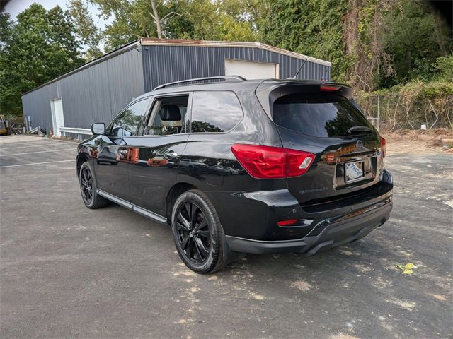 2018 Nissan Pathfinder SL photo 4