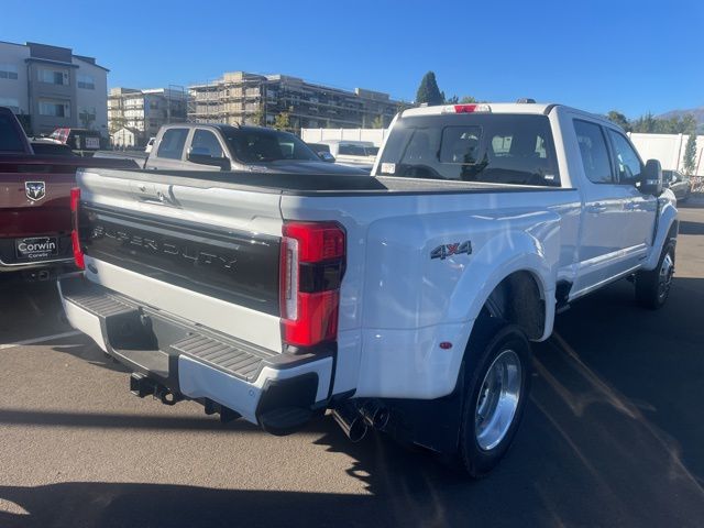 2026 Ford F-450 photo 4