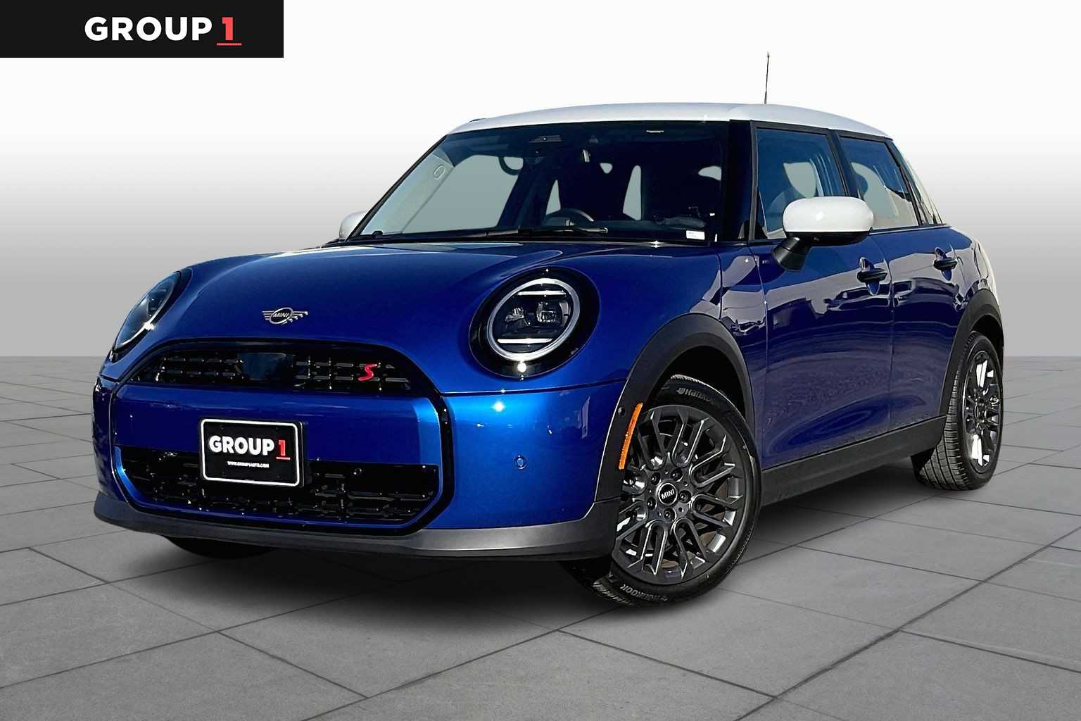 2025 MINI Hardtop 4 Door S's photo