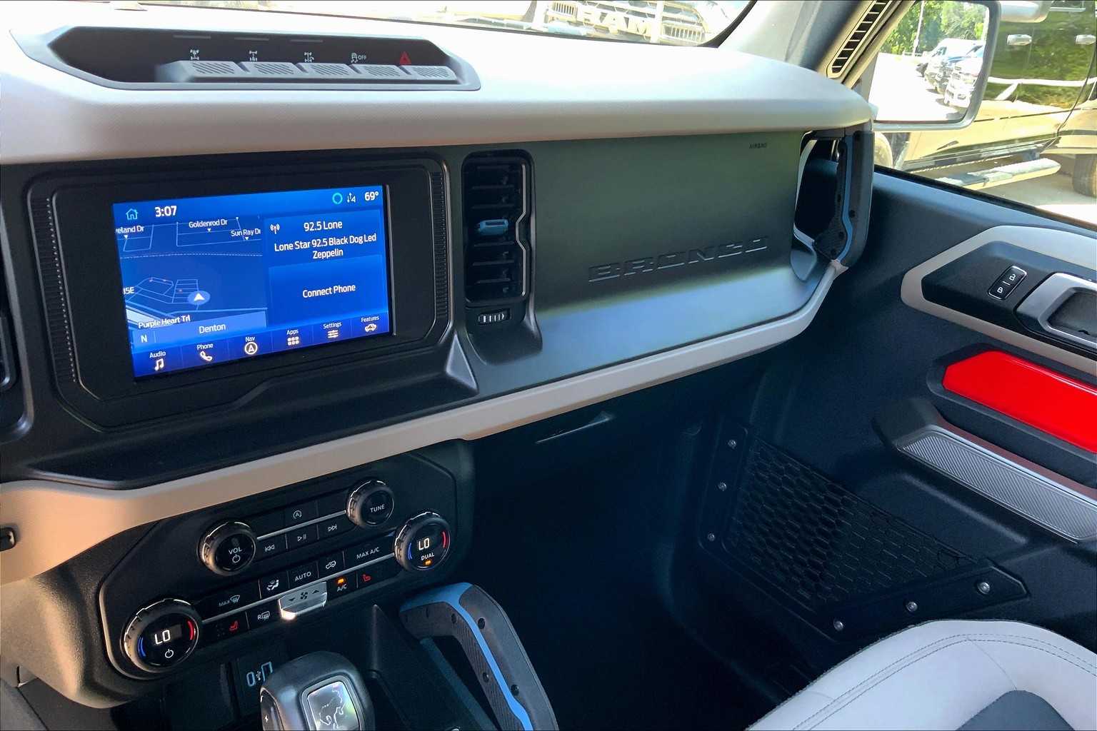 2023 Ford Bronco Wildtrak photo 6