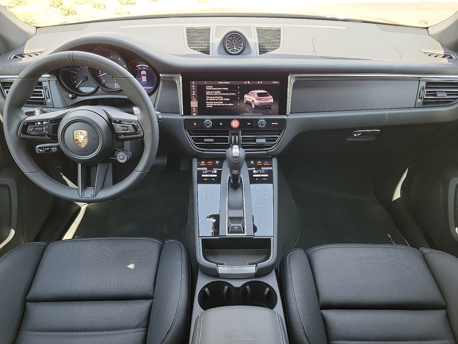 2026 Porsche Macan GTS photo 11