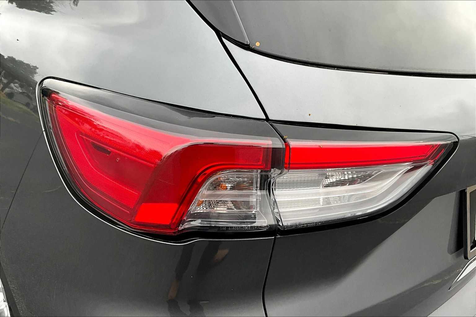 2022 Ford Escape SE photo 27