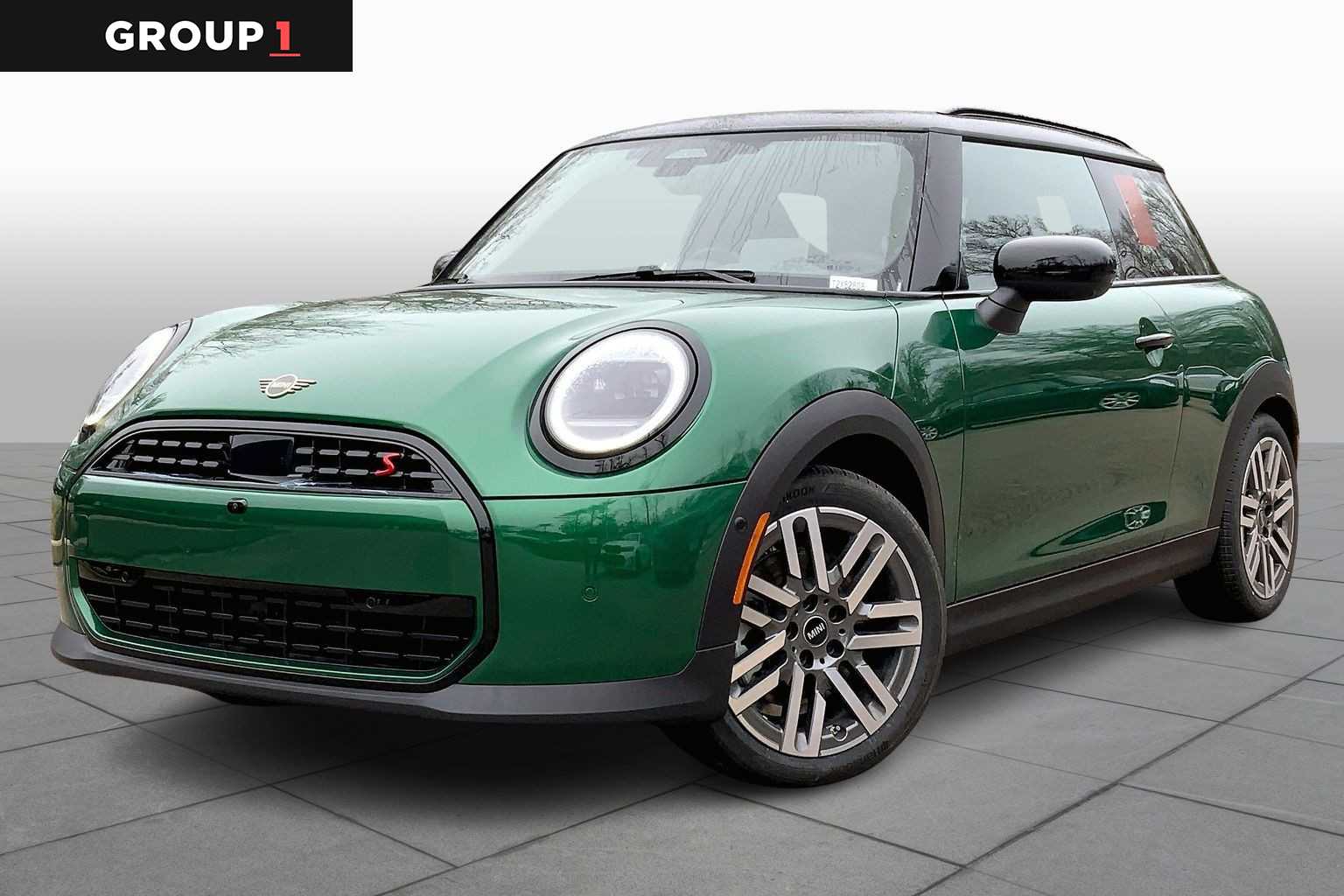 2026 MINI Hardtop 2 Door S's photo