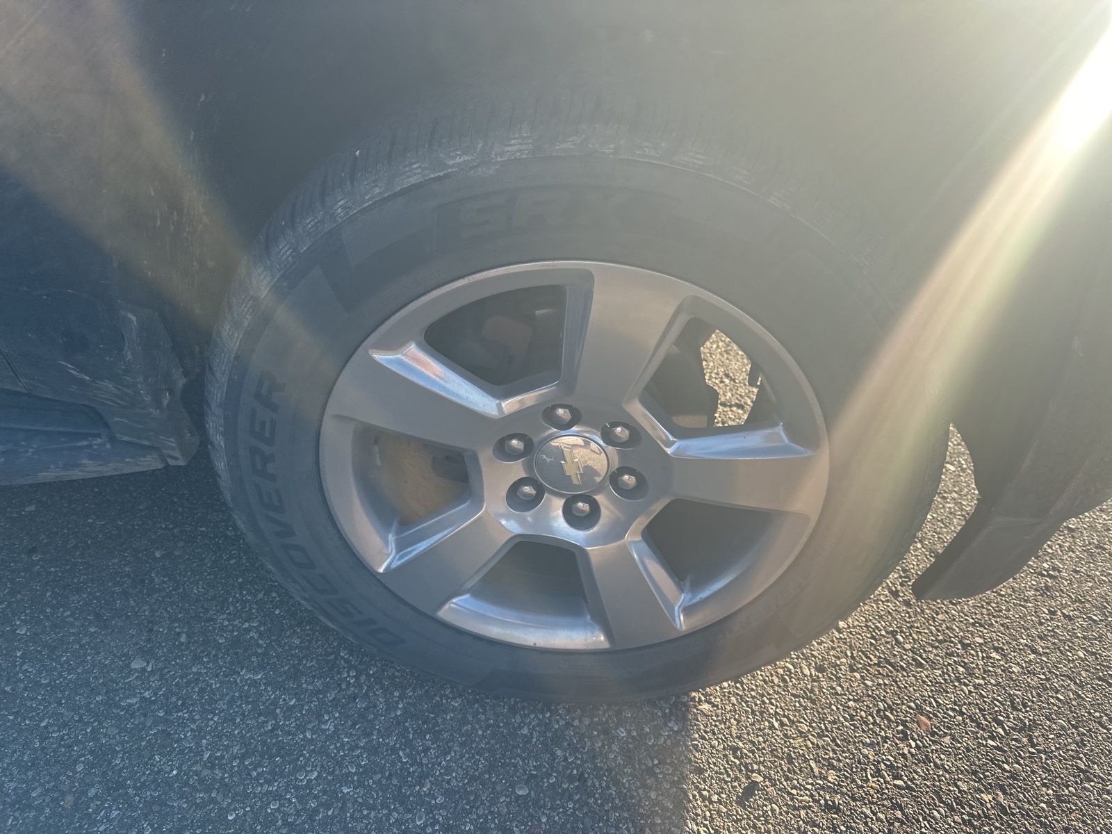 2020 Chevrolet Suburban LT photo 4