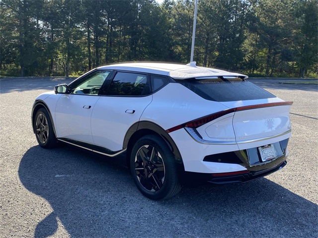 2025 Kia EV6 Wind photo 5