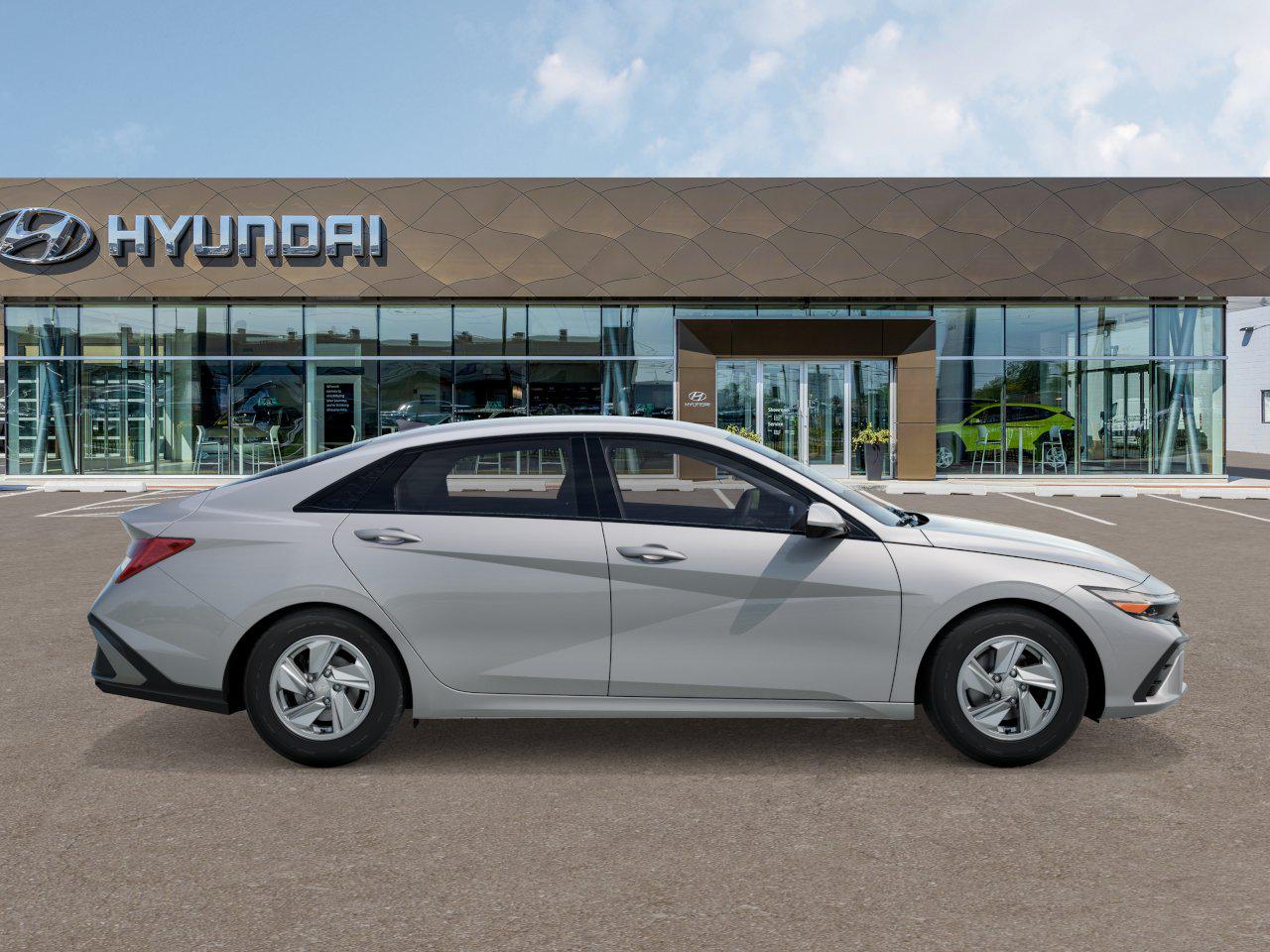 2025 Hyundai Elantra SE photo 5