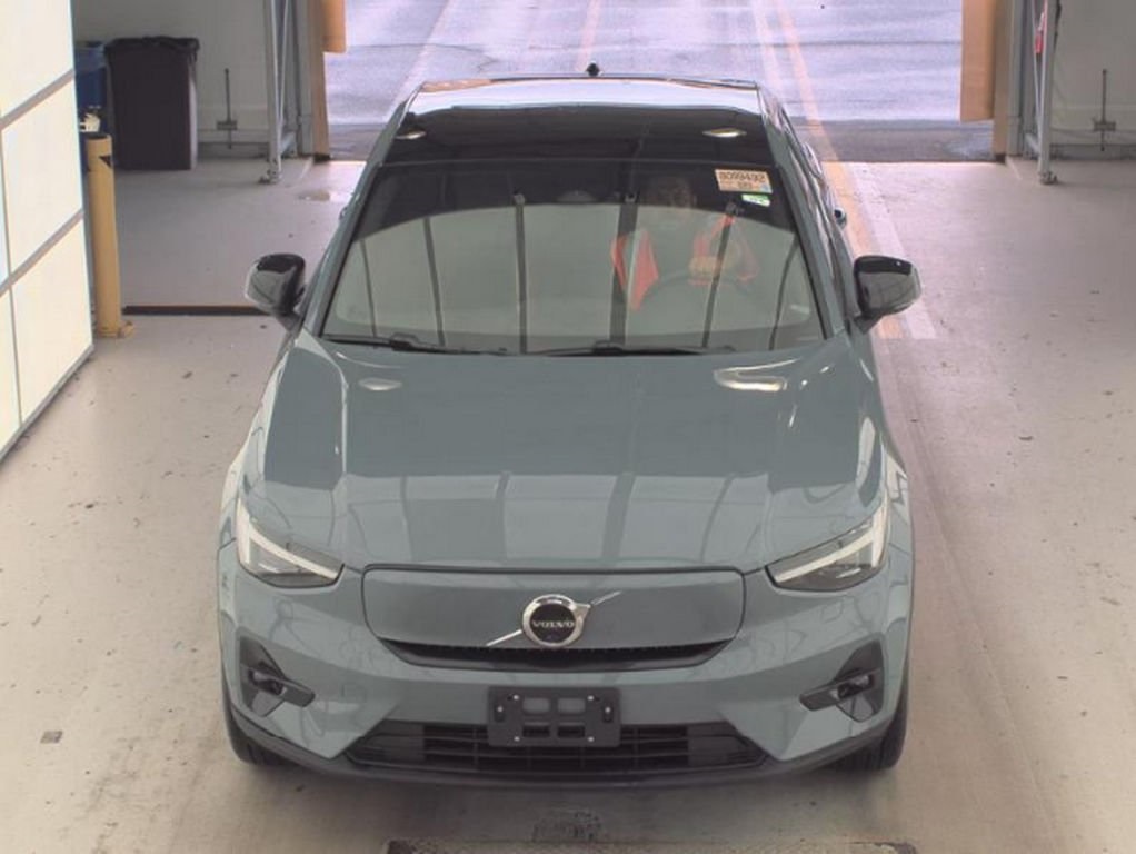 Used 2023 Volvo C40 Ultimate with VIN YV4ED3GM6P2028143 for sale in Parma, OH