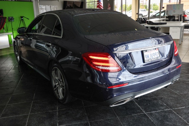 2019 Mercedes Benz E 300 photo 4