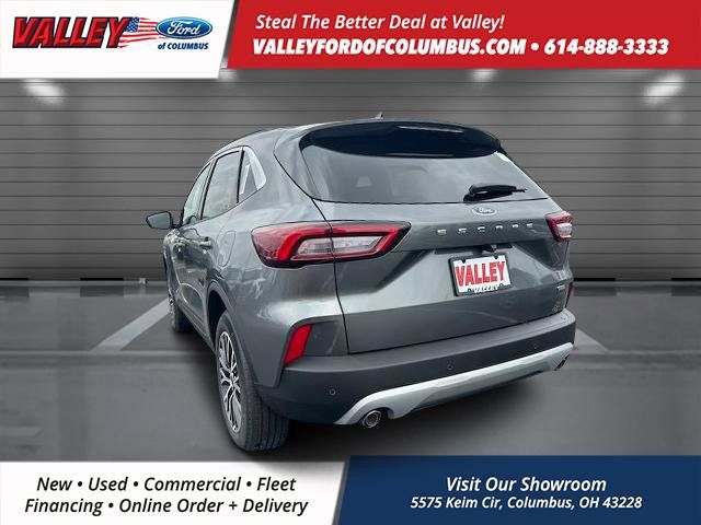 2024 Ford Escape Plug-In Hybrid photo 5