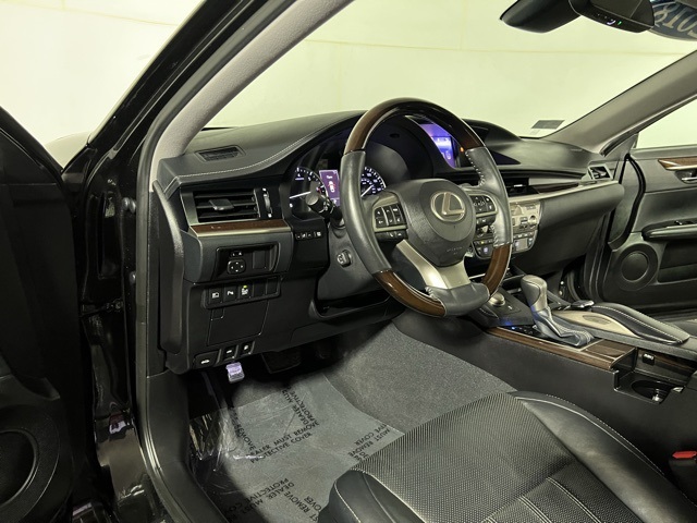 2018 Lexus ES 350 photo 21