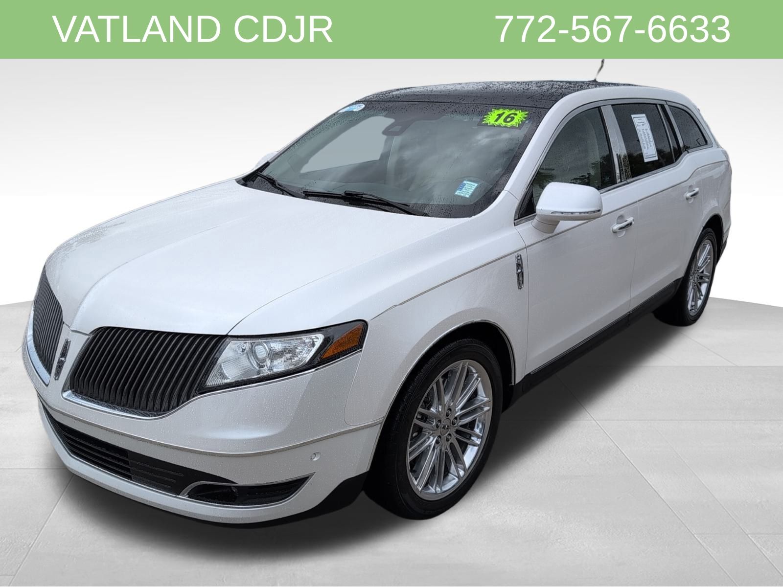 2016 Lincoln MKT EcoBoost photo 3