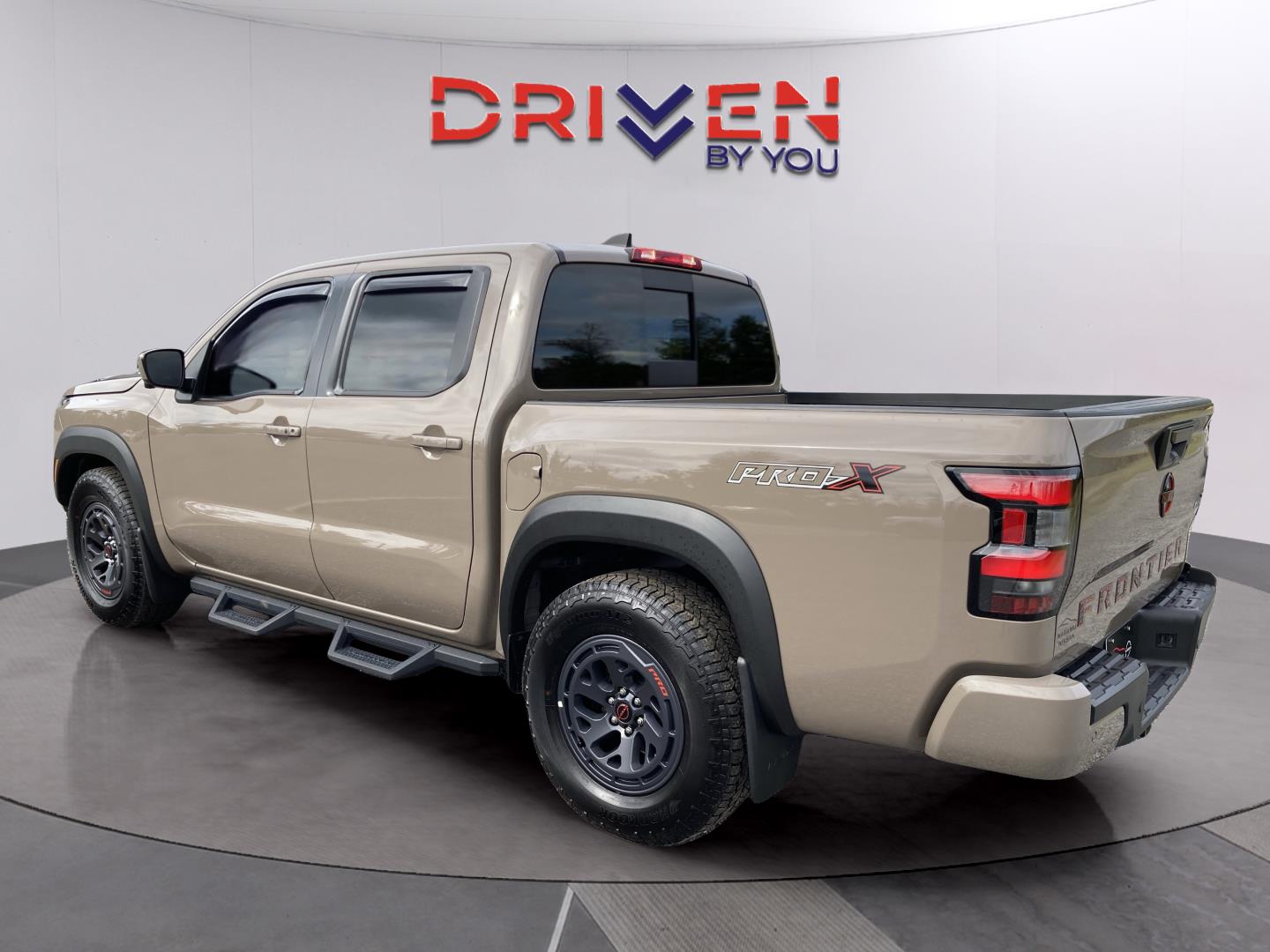 2023 Nissan Frontier PRO-X photo 4