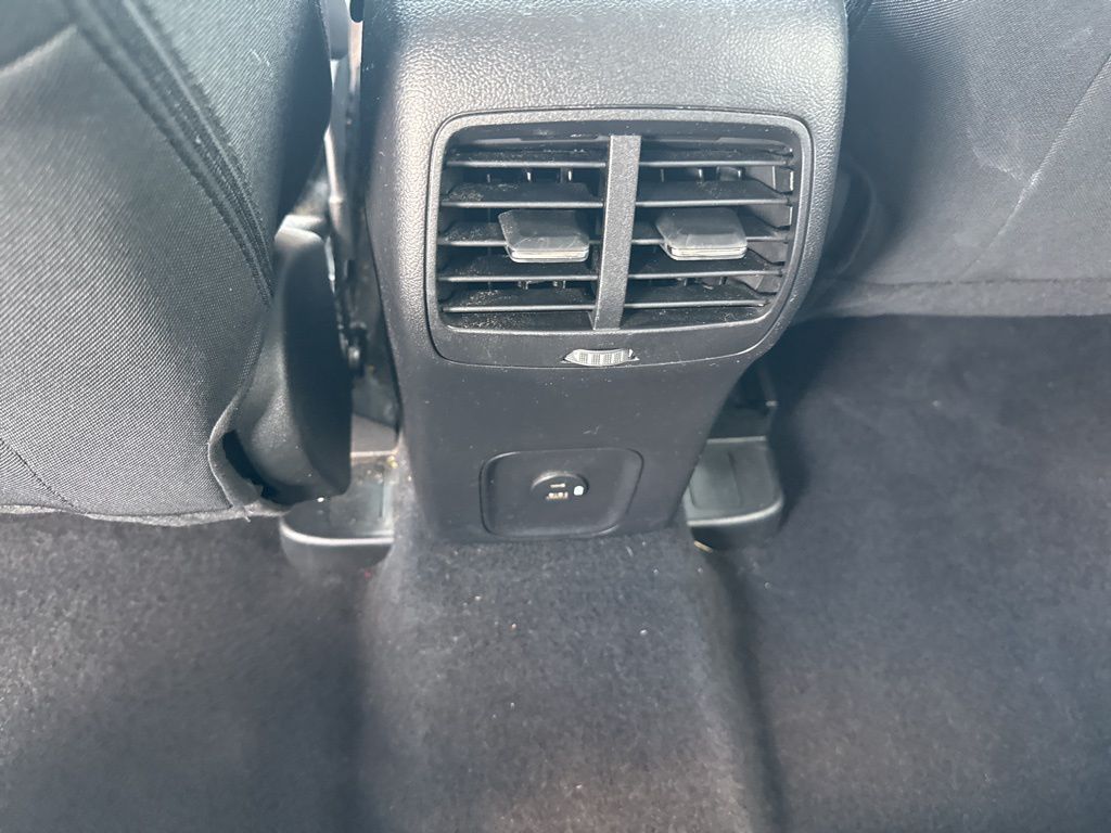 2022 Ford Escape Hybrid SE photo 32
