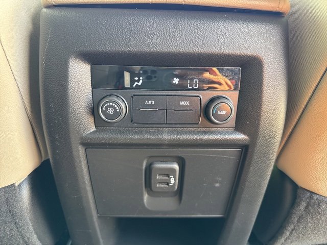 2022 Chevrolet Traverse Leather photo 37
