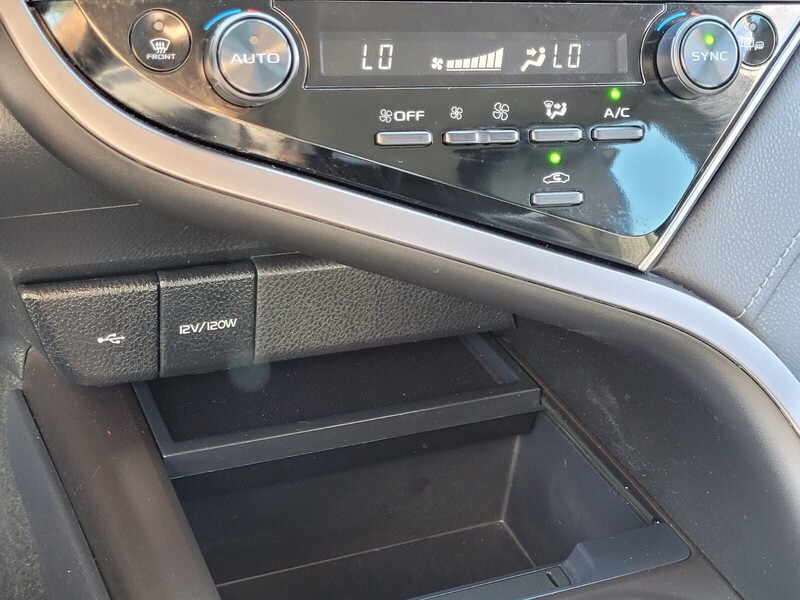 2023 Toyota Camry SE photo 14