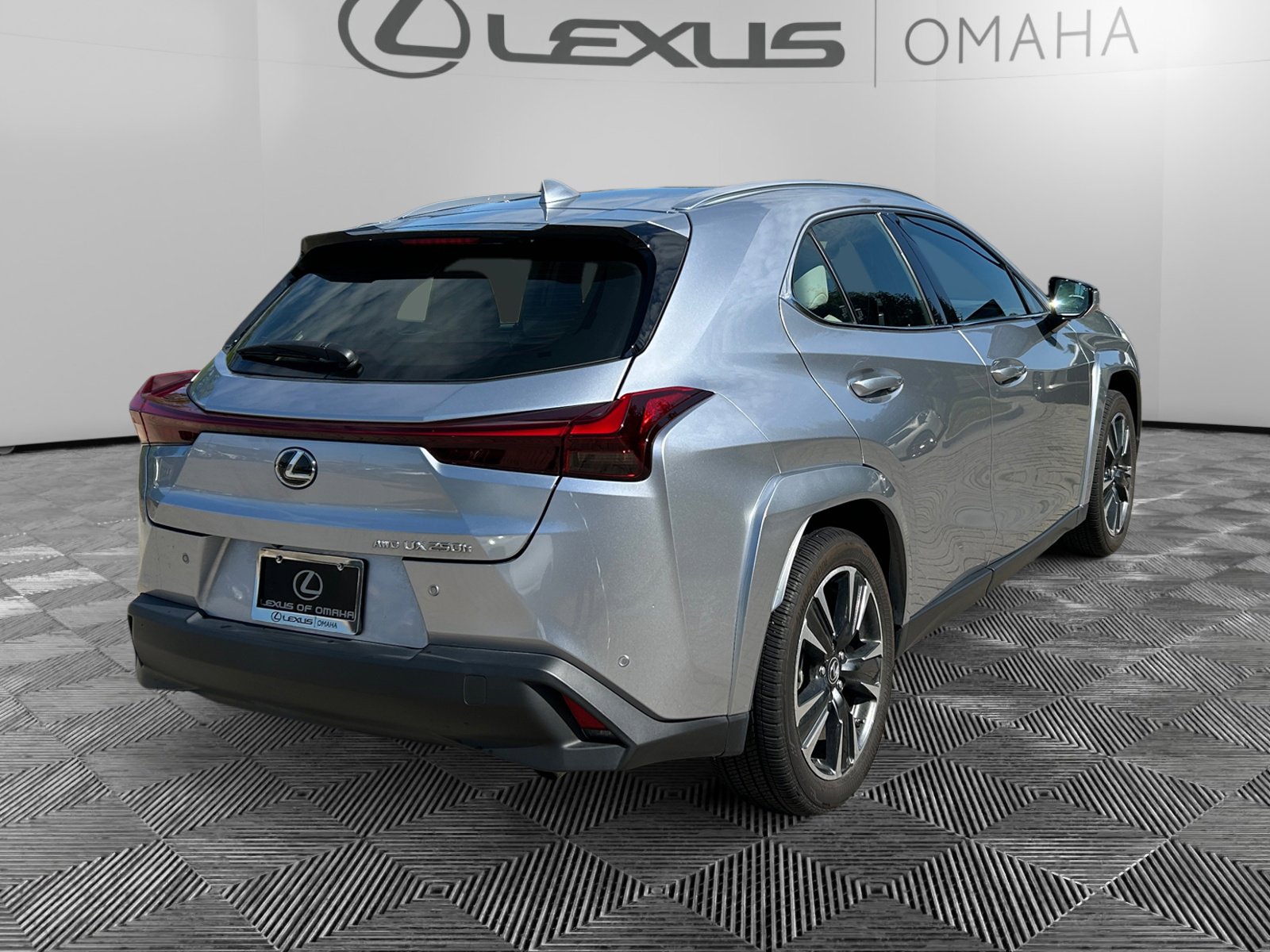 2023 Lexus UX 250h Premium photo 3
