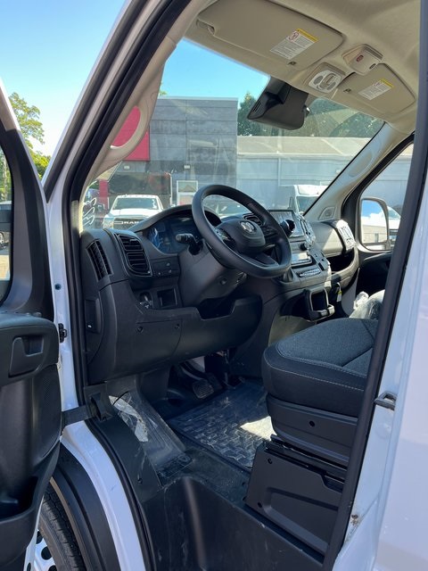 2025 Ram ProMaster 3500 Cargo Van photo 3