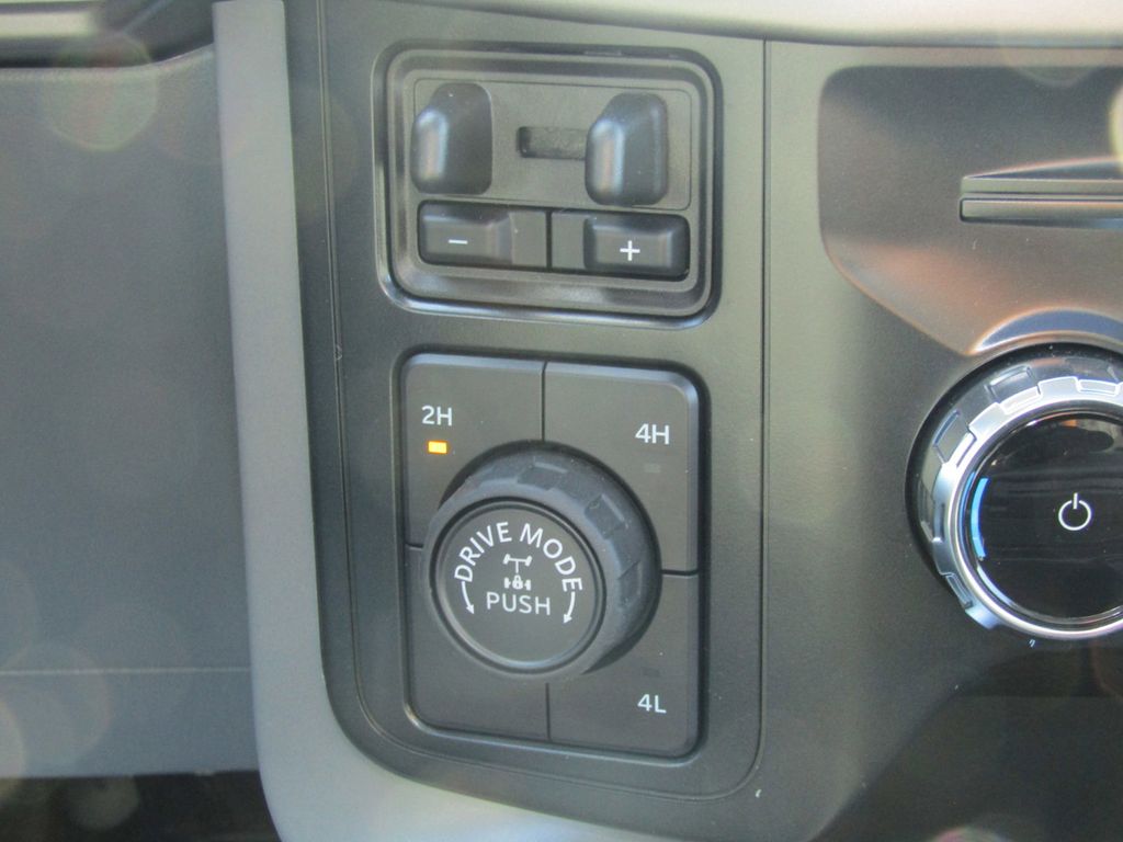 2024 Ford F-150 XLT photo 27