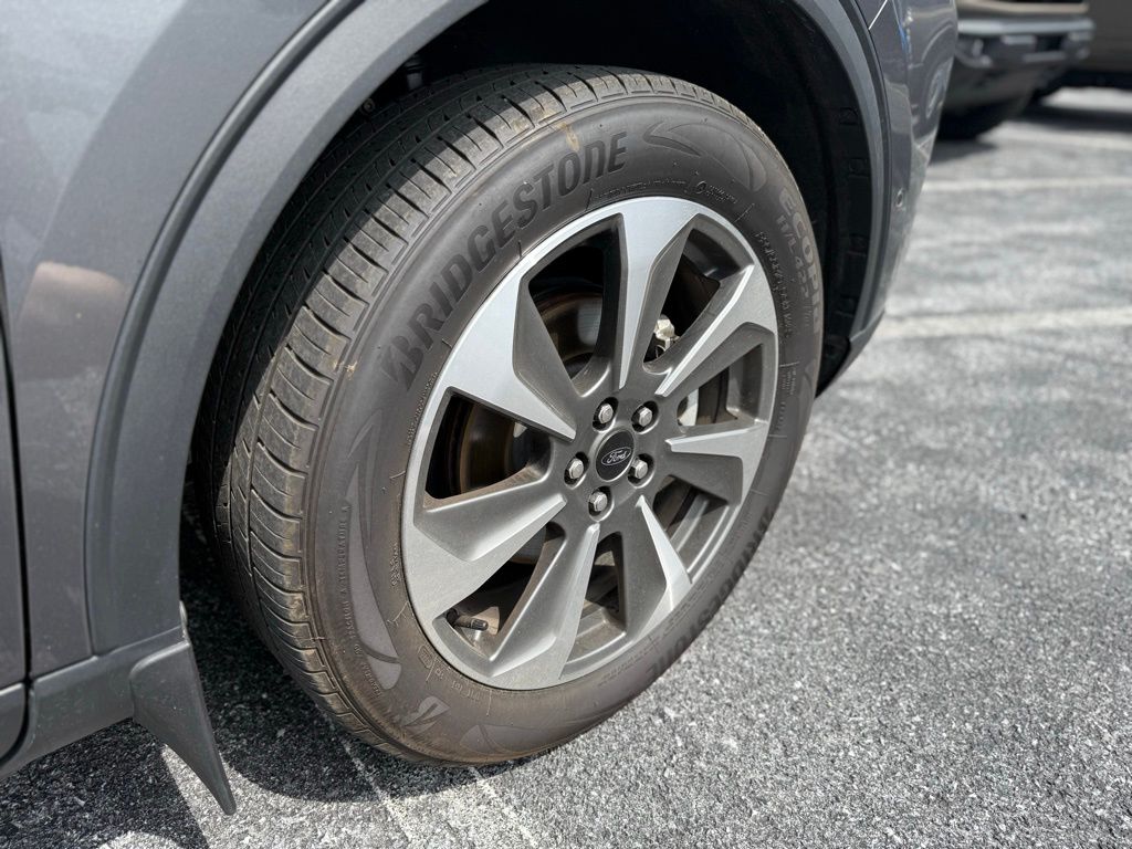 2023 Ford Escape Platinum photo 8